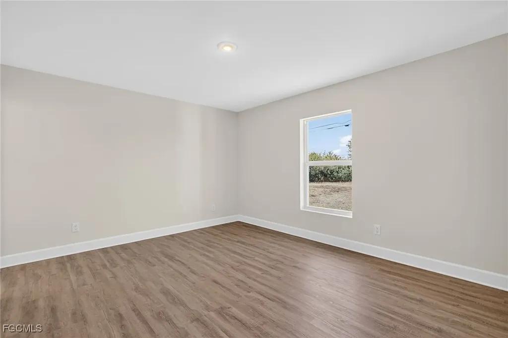 1154 NW 7th Place Cape Coral FL 33993