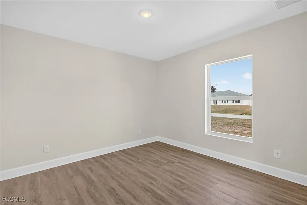 1154 NW 7th Place Cape Coral FL 33993