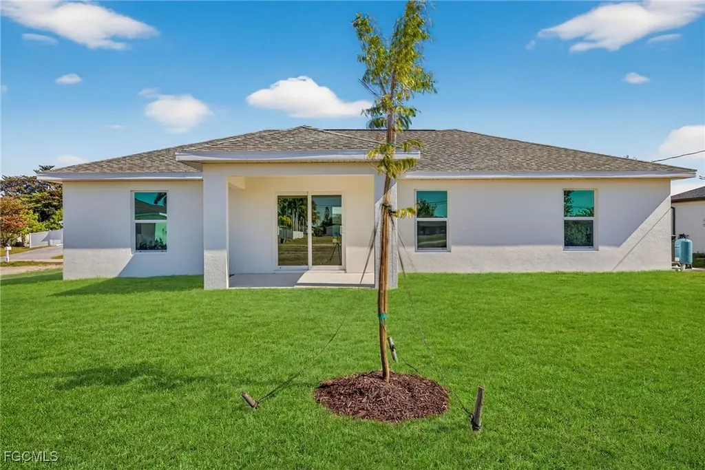 1154 NW 7th Place Cape Coral FL 33993