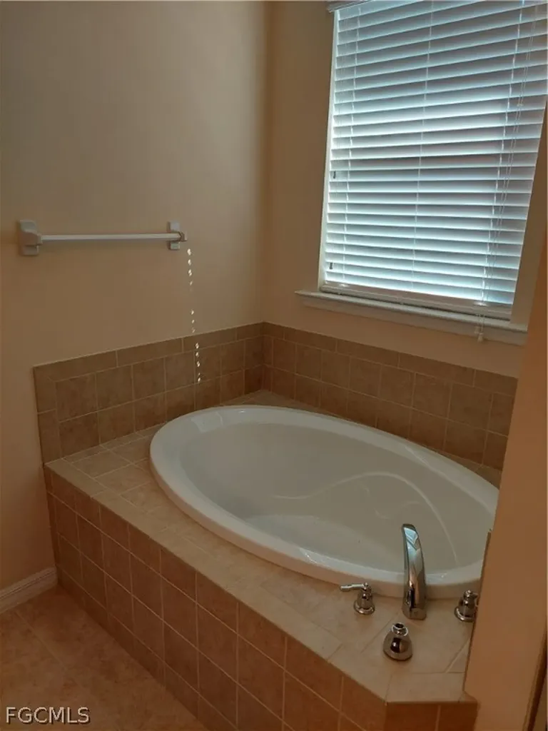 3333 Magnolia Landing Lane North Fort Myers FL 33917
