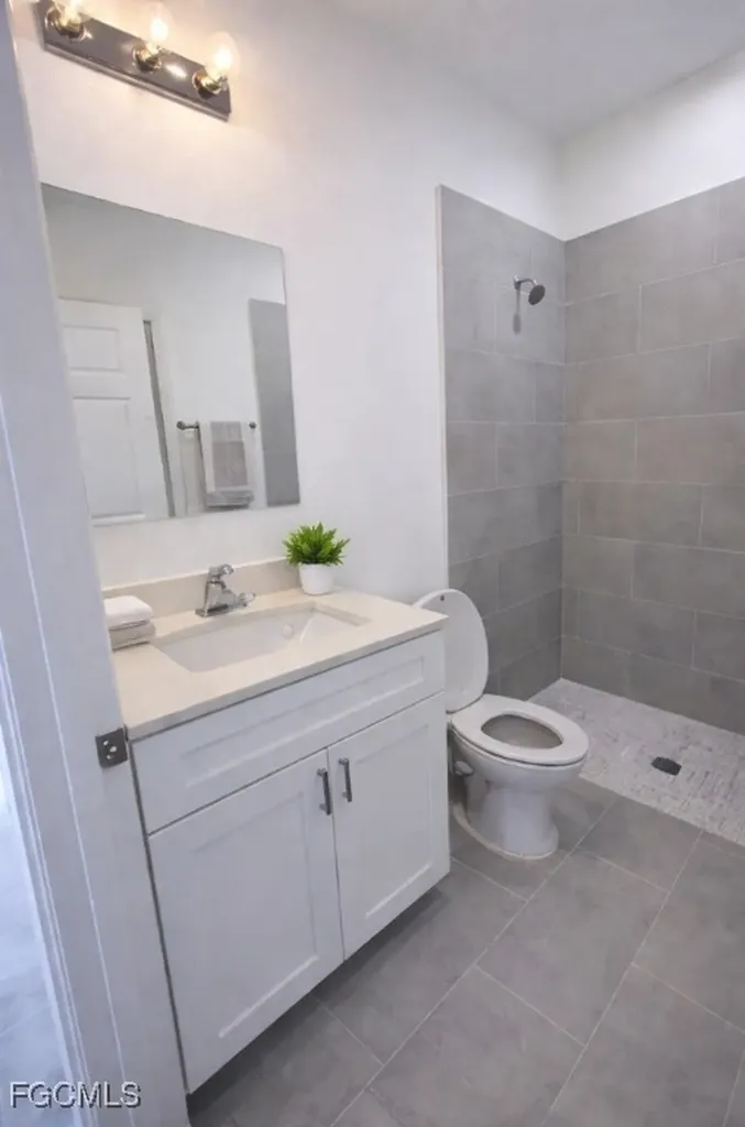 1114 Cellini Street E Lehigh Acres FL 33974