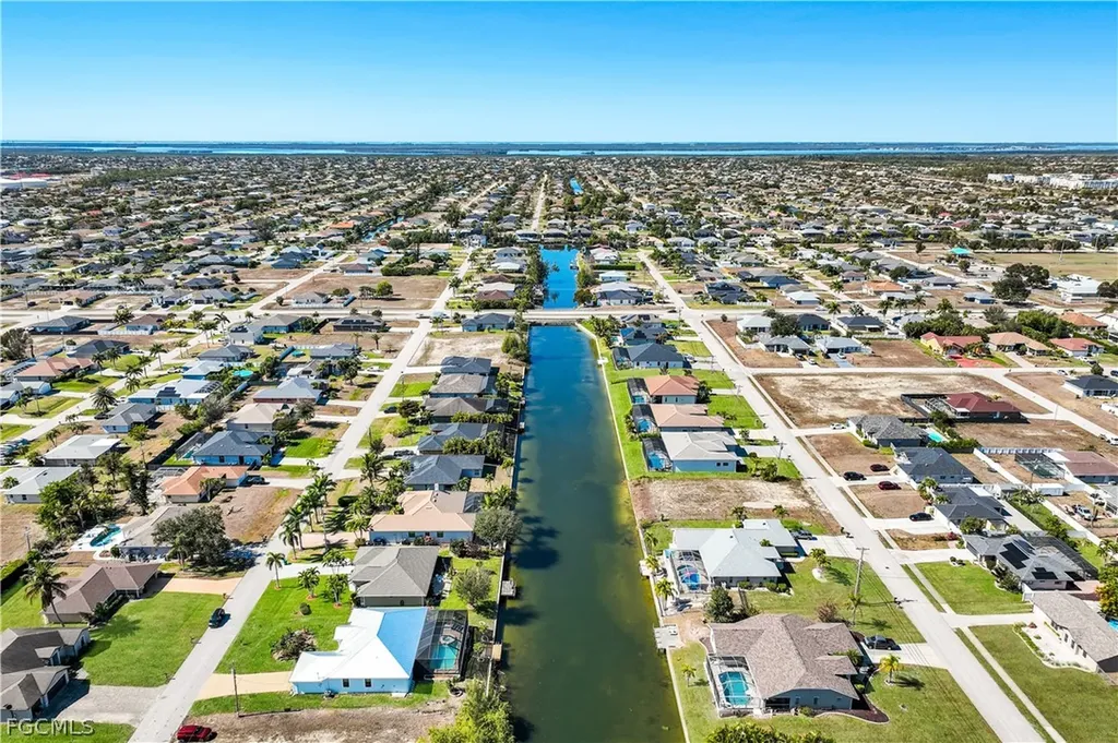 1417 SW 28th Terrace Cape Coral FL 33914