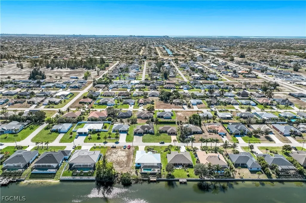 1417 SW 28th Terrace Cape Coral FL 33914
