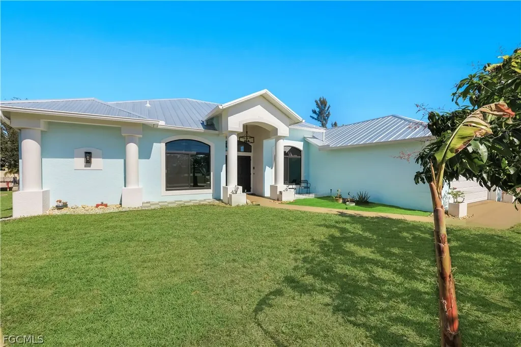 1417 SW 28th Terrace Cape Coral FL 33914