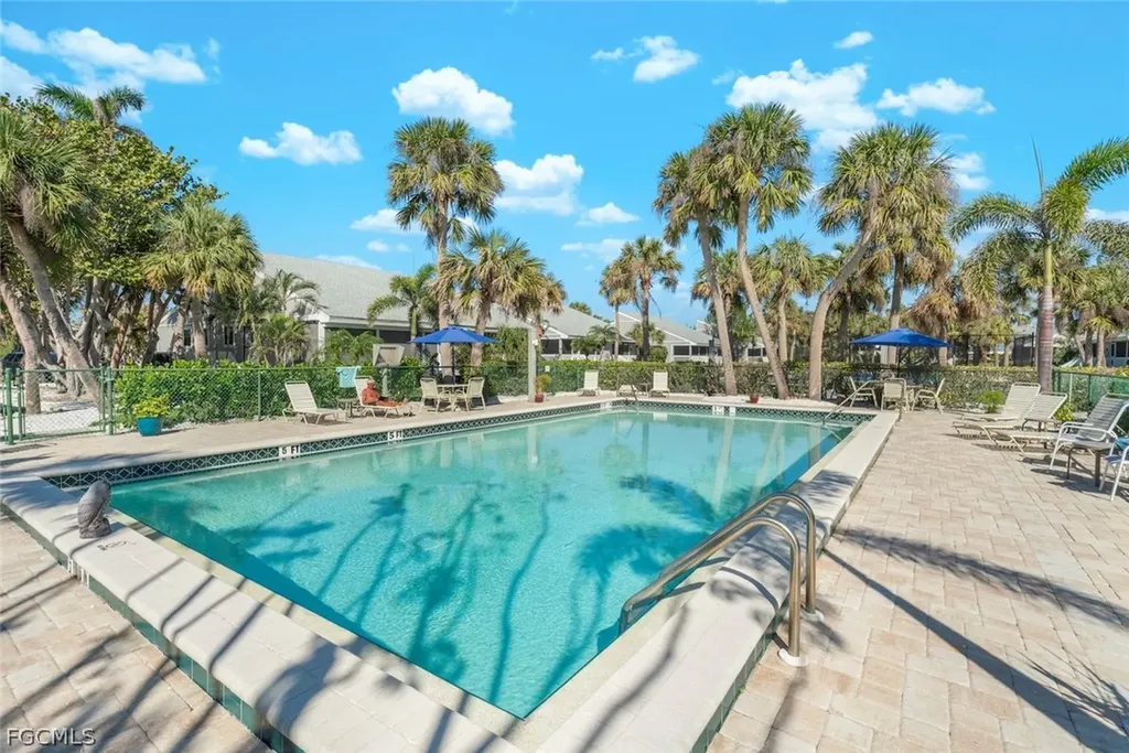 736 Donax Street Sanibel FL 33957