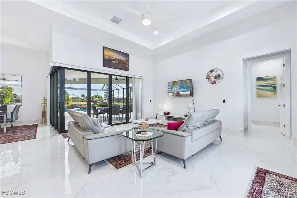 3121 SW 26th Place Cape Coral FL 33914