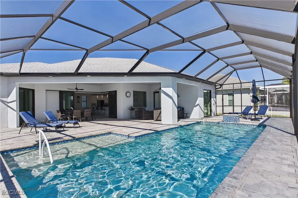 3121 SW 26th Place Cape Coral FL 33914
