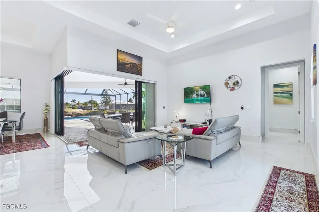 3121 SW 26th Place Cape Coral FL 33914