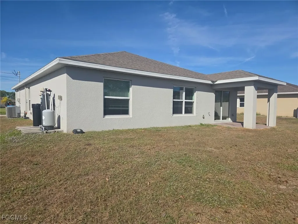 3515 NE 12th Place Cape Coral FL 33909