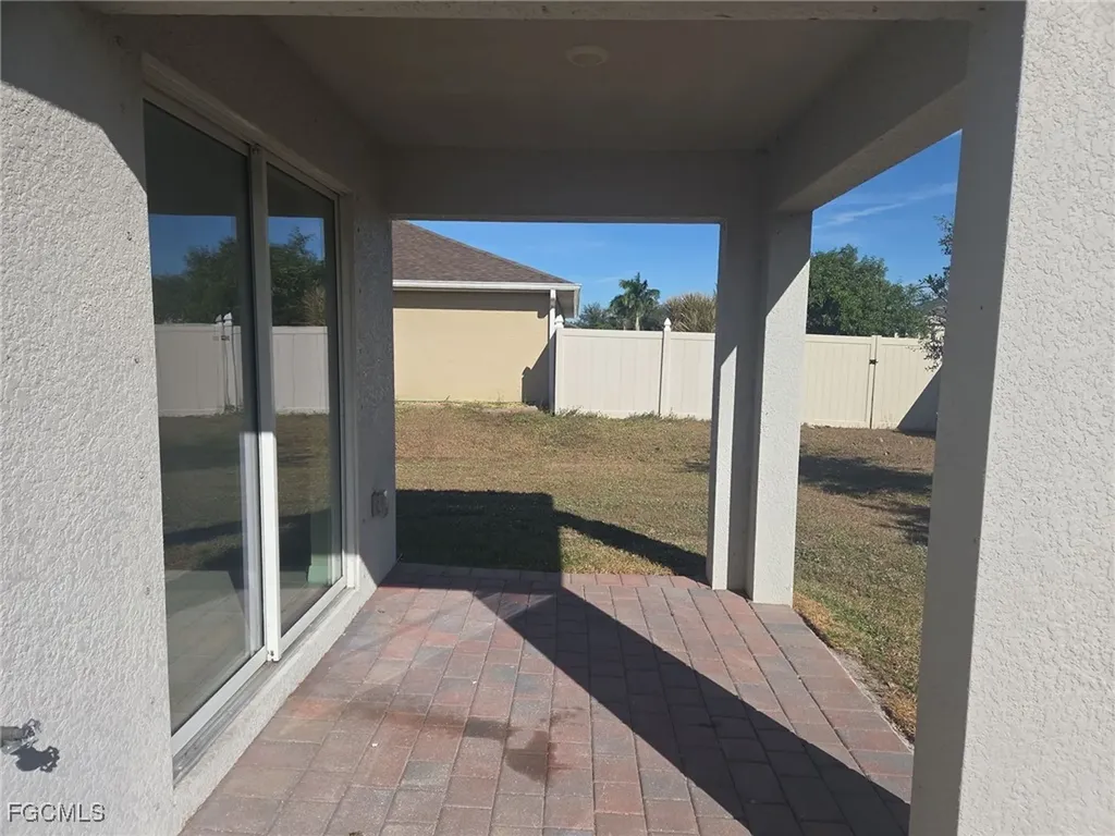 3515 NE 12th Place Cape Coral FL 33909