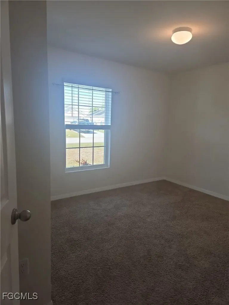 3515 NE 12th Place Cape Coral FL 33909