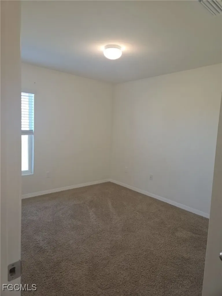 3515 NE 12th Place Cape Coral FL 33909