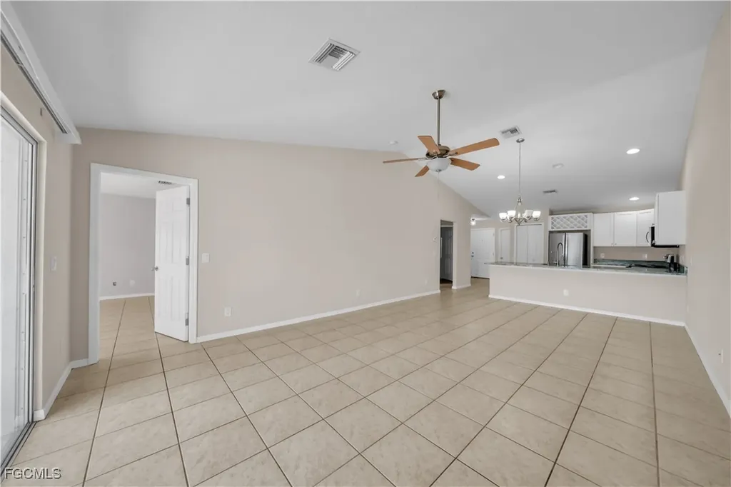 2032 NE 6th Street Cape Coral FL 33909