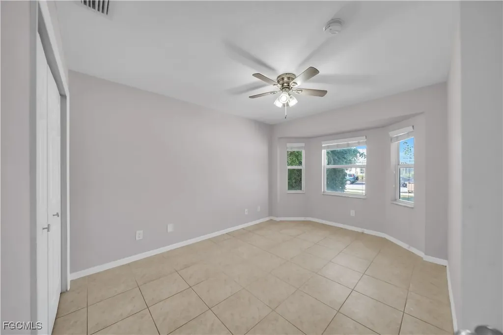 2032 NE 6th Street Cape Coral FL 33909