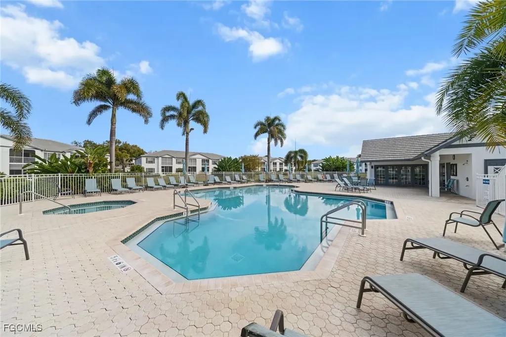 871 Tanbark Drive Naples FL 34108