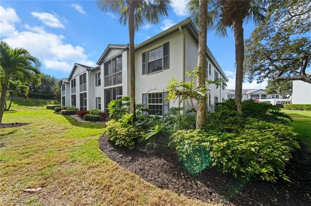 871 Tanbark Drive Naples FL 34108