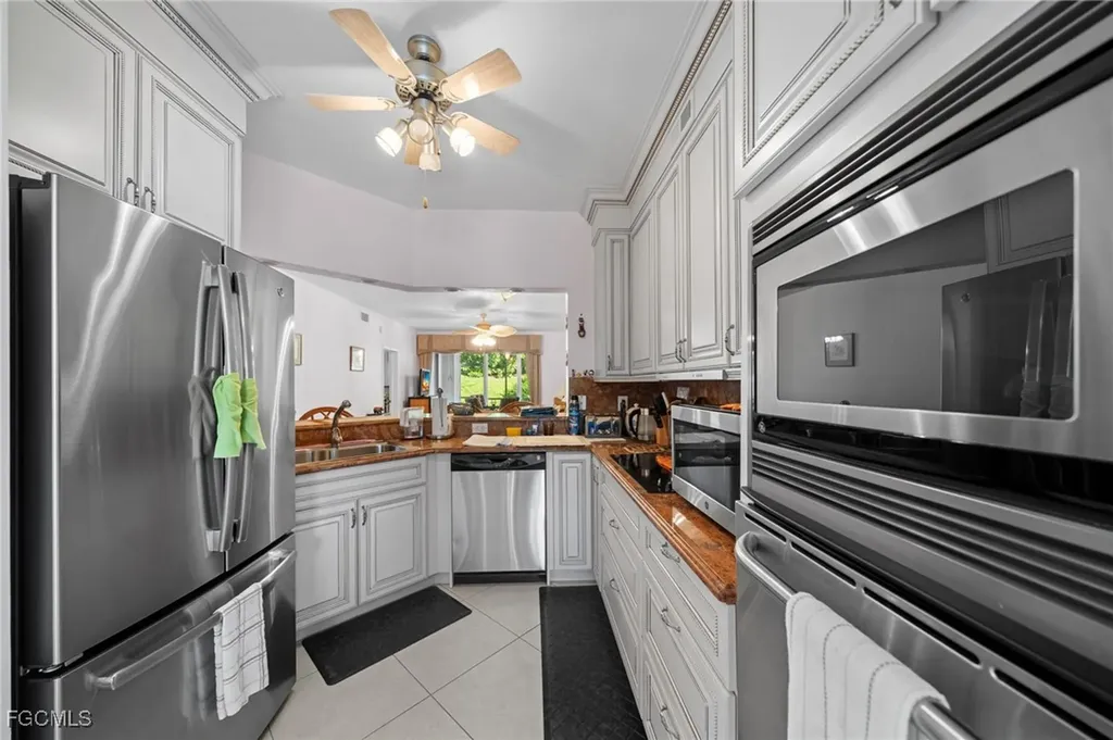 871 Tanbark Drive Naples FL 34108