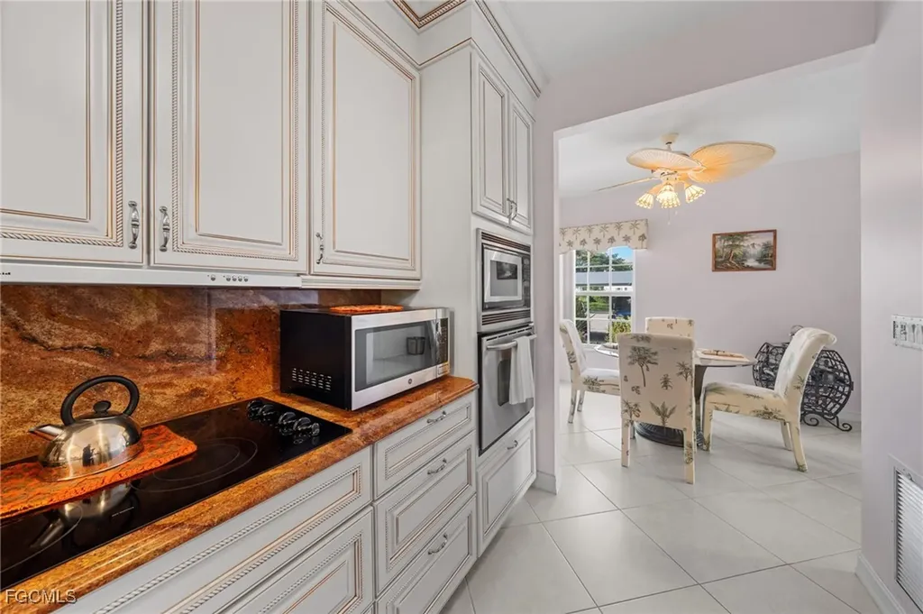 871 Tanbark Drive Naples FL 34108