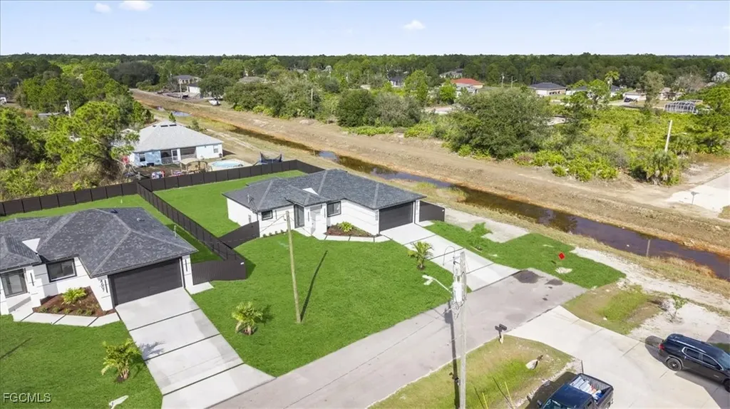 4607 Hanna Avenue N Lehigh Acres FL 33971