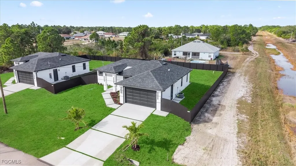 4607 Hanna Avenue N Lehigh Acres FL 33971