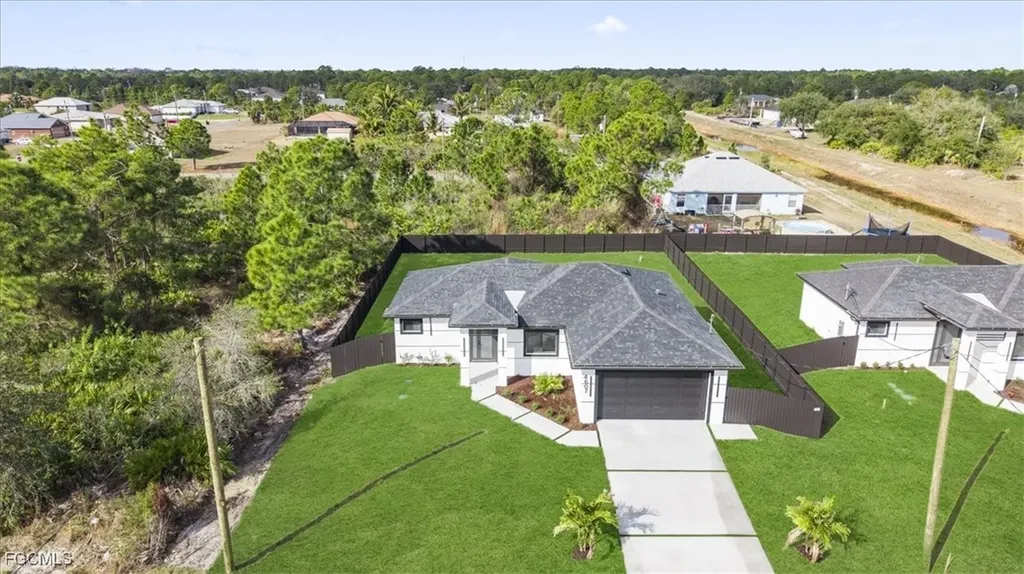 4607 Hanna Avenue N Lehigh Acres FL 33971