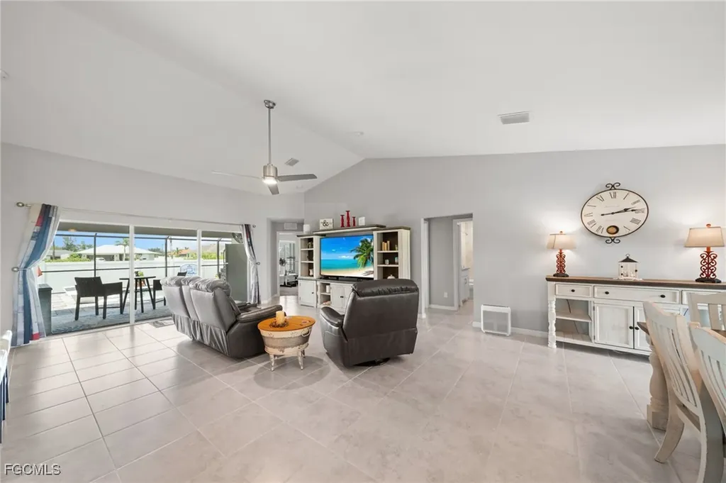 2805 NW 12th Lane Cape Coral FL 33993