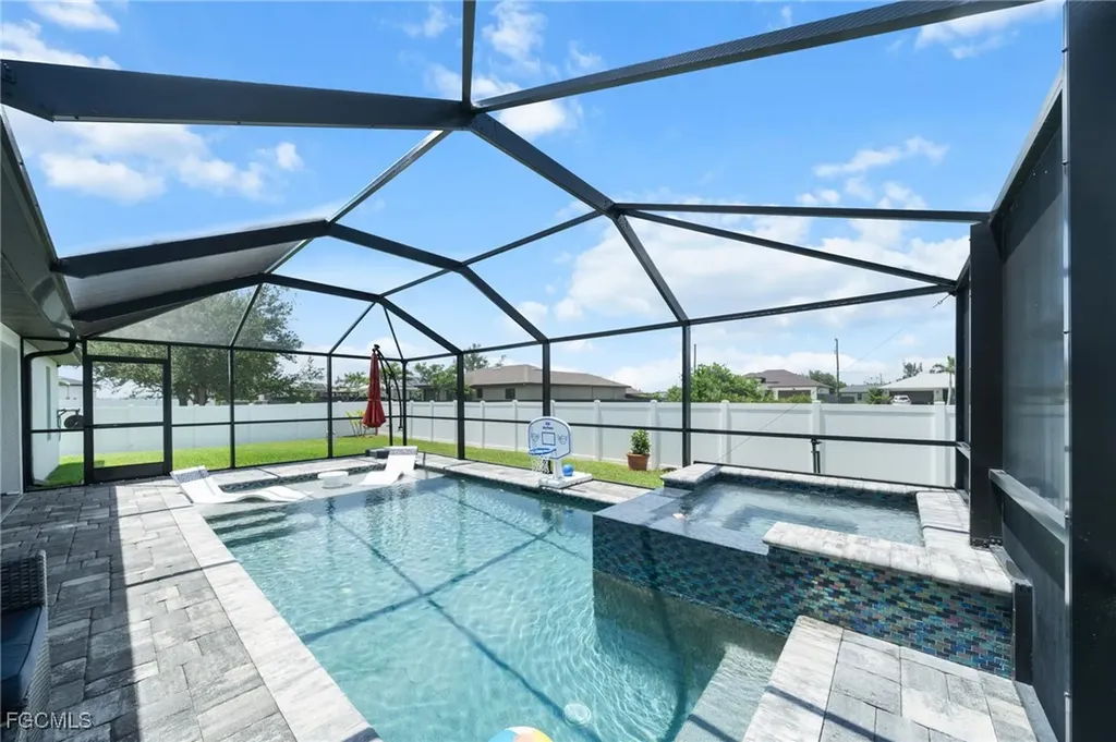 2805 NW 12th Lane Cape Coral FL 33993
