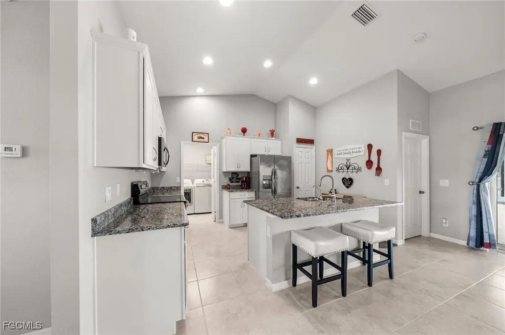 2805 NW 12th Lane Cape Coral FL 33993