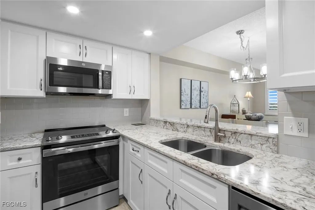 7406 Lake Breeze Drive Fort Myers FL 33907
