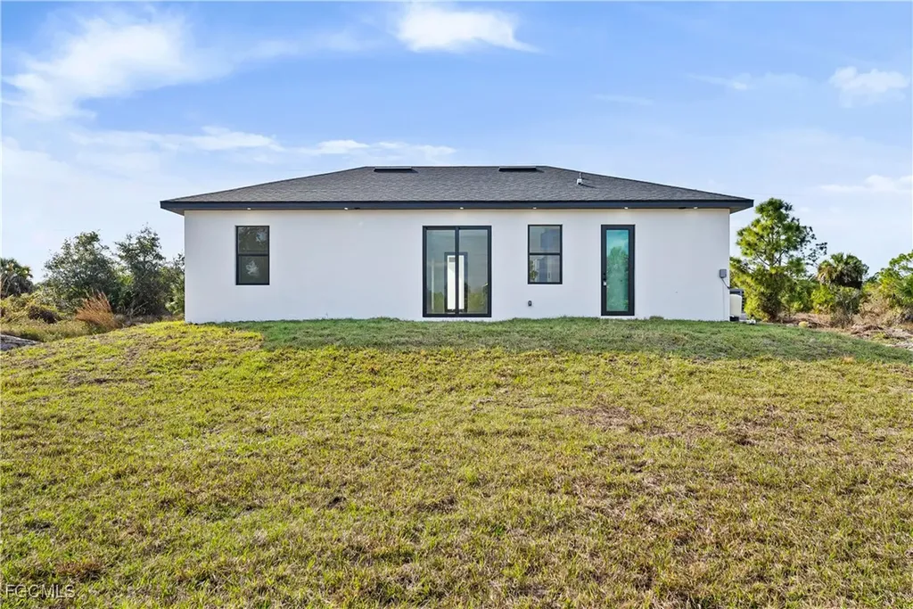 927 Norfolk Avenue S Lehigh Acres FL 33974
