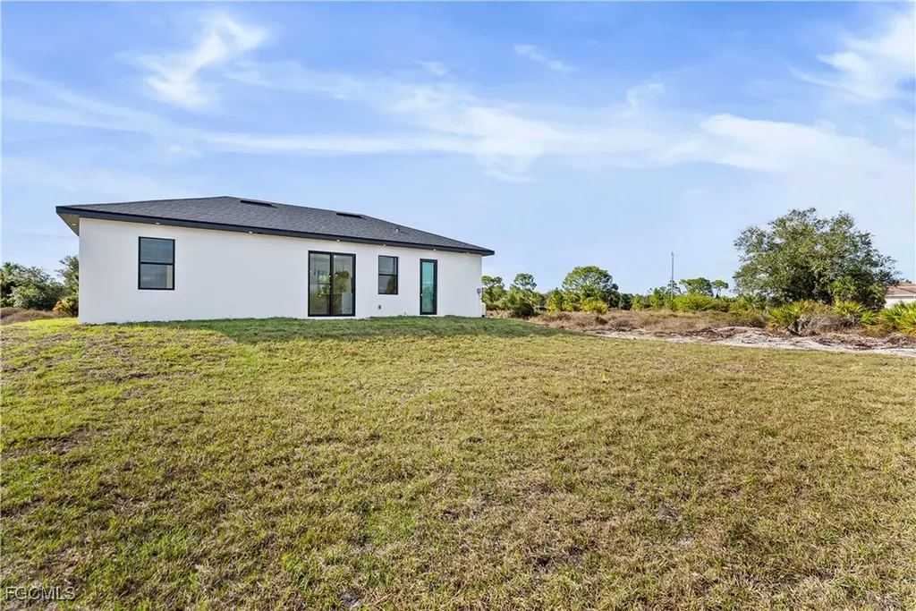 927 Norfolk Avenue S Lehigh Acres FL 33974