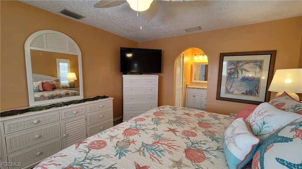 1126 SE 13th Terrace Cape Coral FL 33990