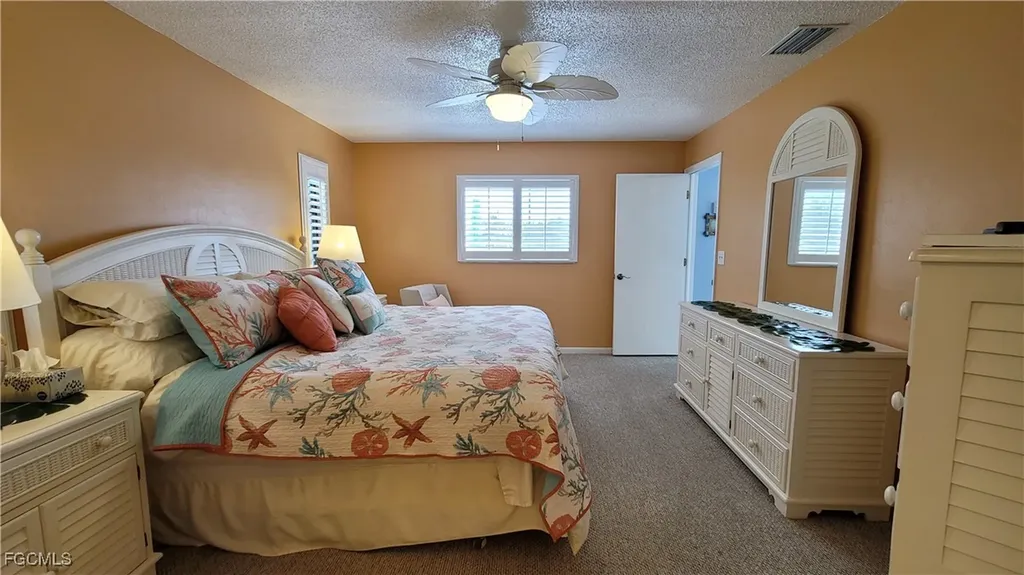 1126 SE 13th Terrace Cape Coral FL 33990