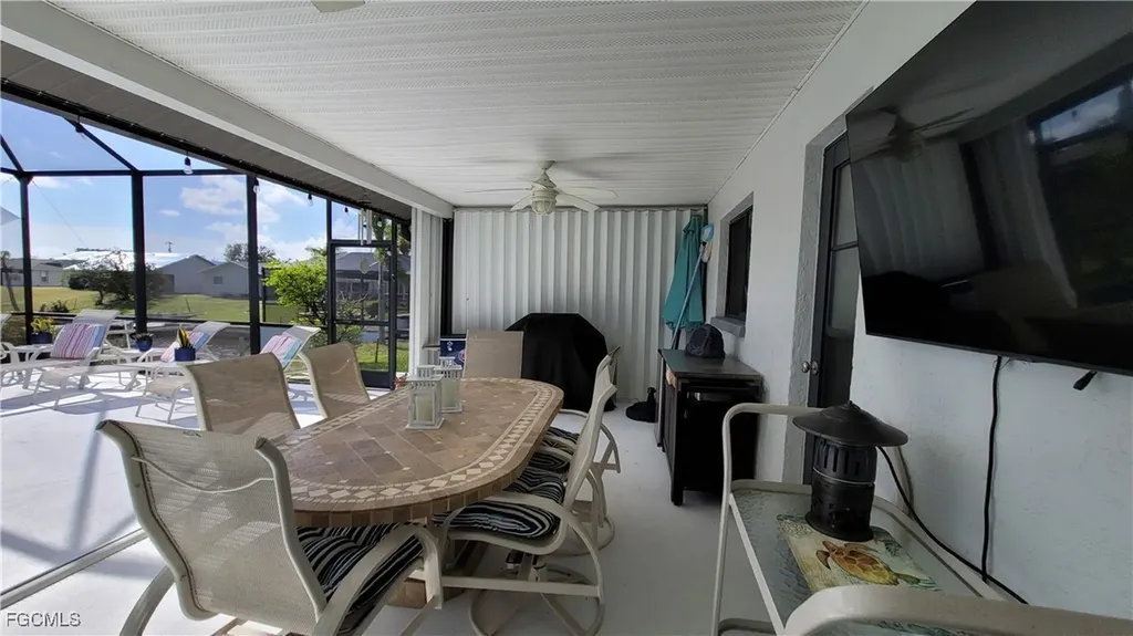 1126 SE 13th Terrace Cape Coral FL 33990