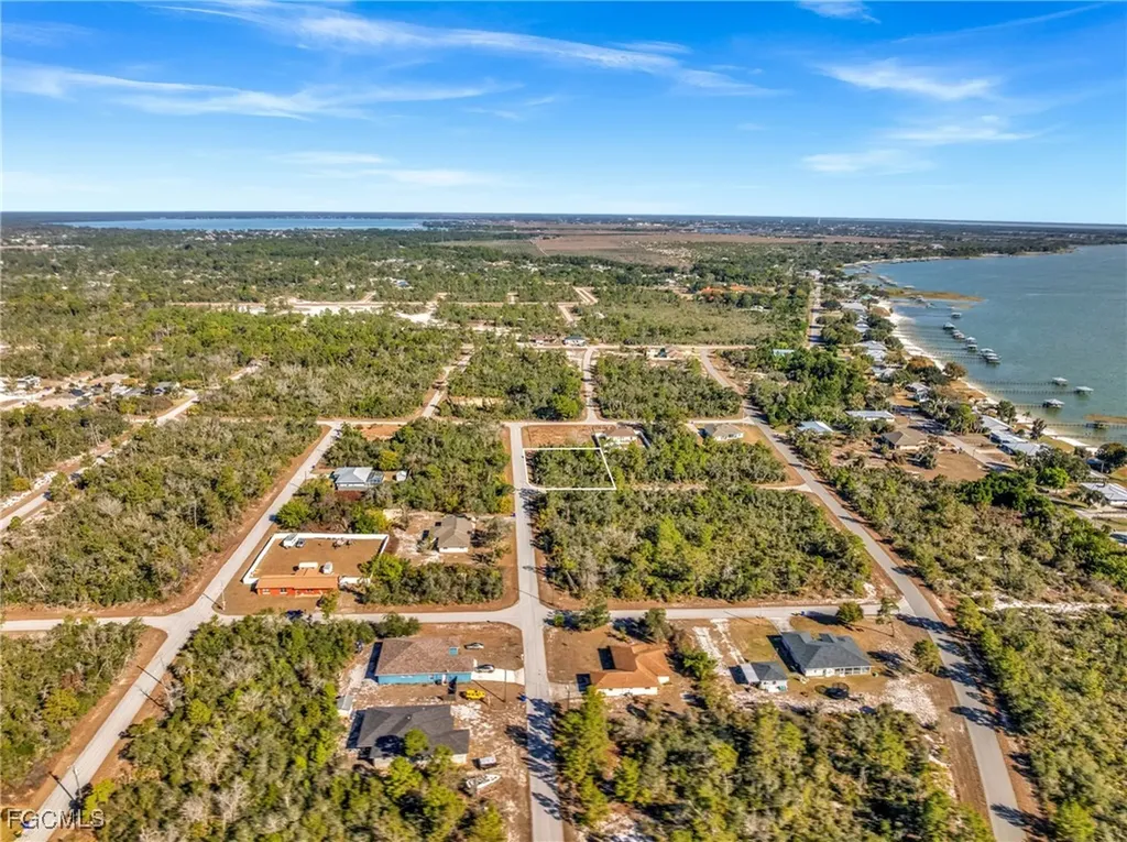 222 Cross Creek Avenue Lake Placid FL 33852