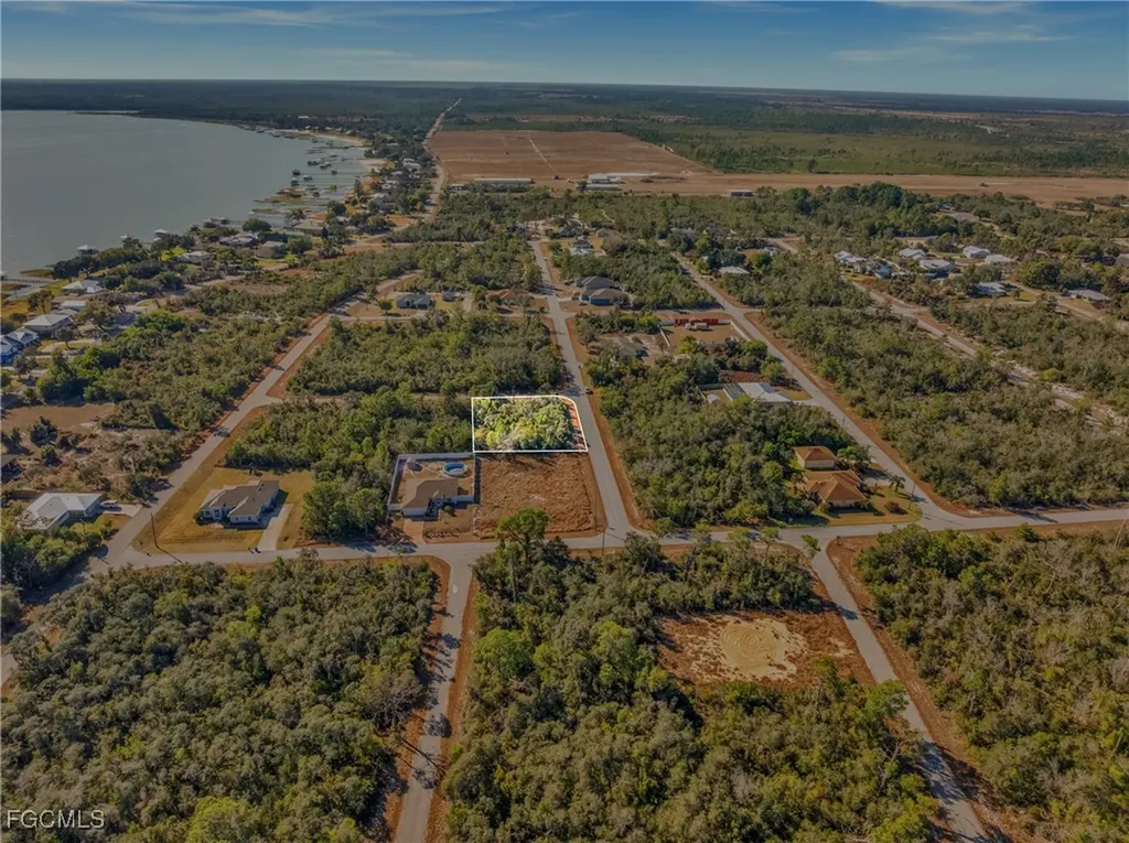 222 Cross Creek Avenue Lake Placid FL 33852