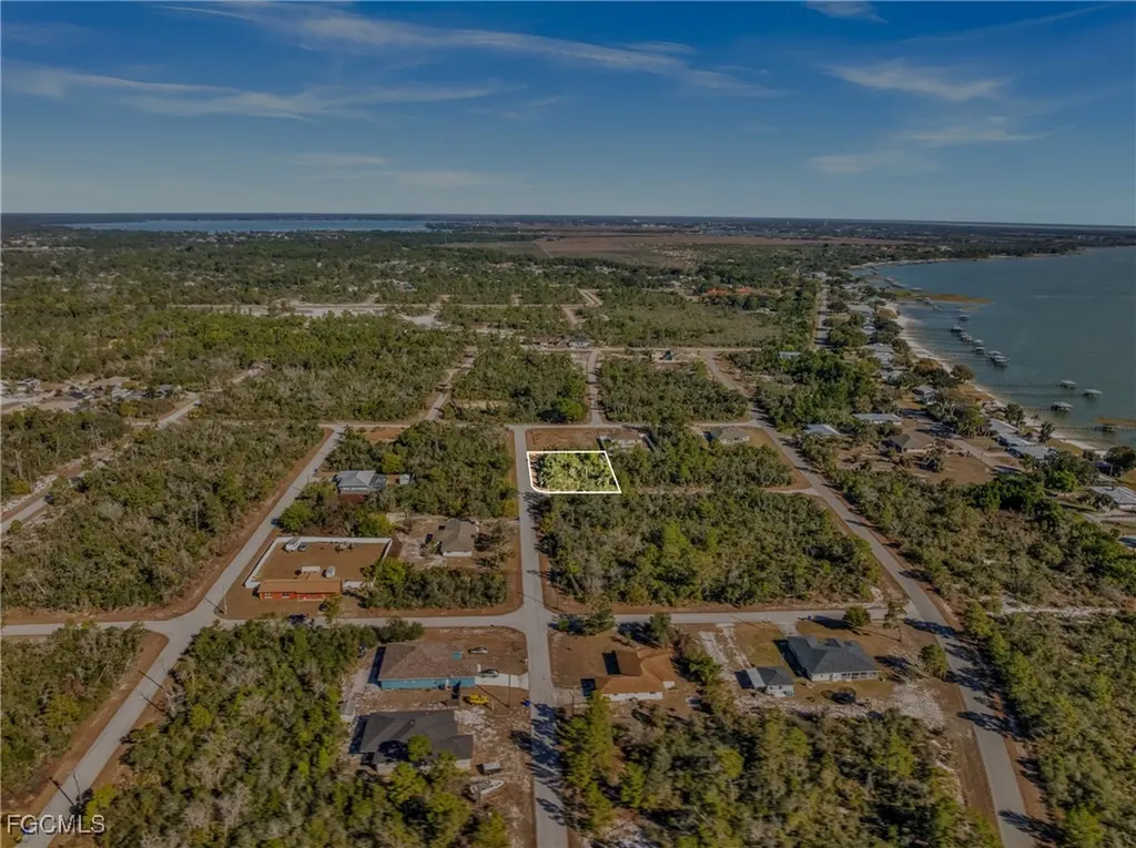 222 Cross Creek Avenue Lake Placid FL 33852