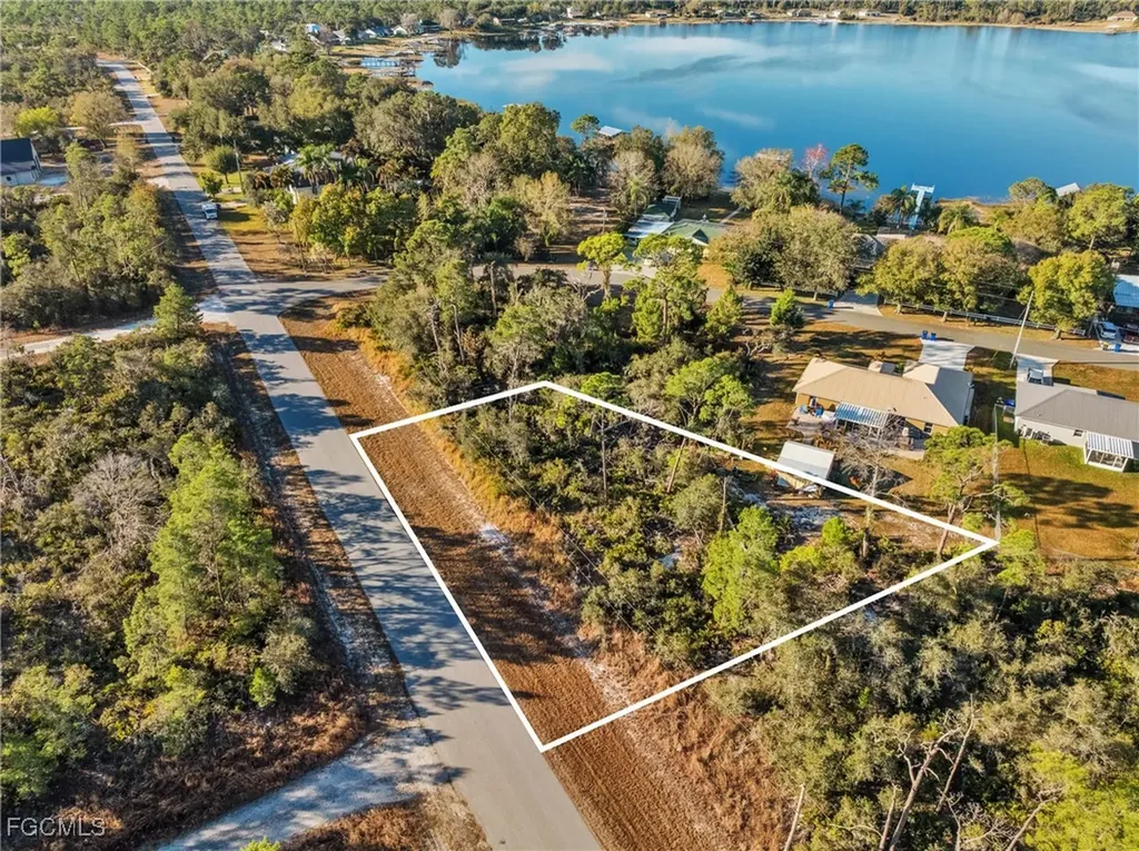 1234 Wildflower Street Lake Placid FL 33852