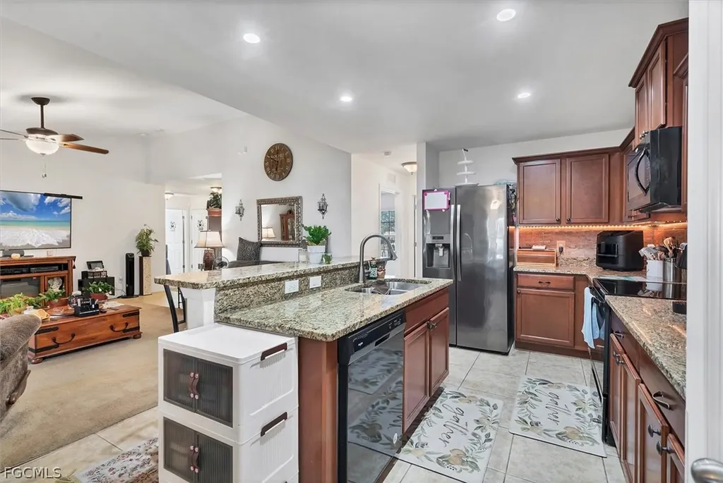 1826 SW Trafalgar Parkway Cape Coral FL 33991