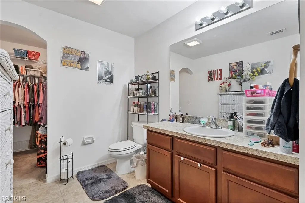 1826 SW Trafalgar Parkway Cape Coral FL 33991