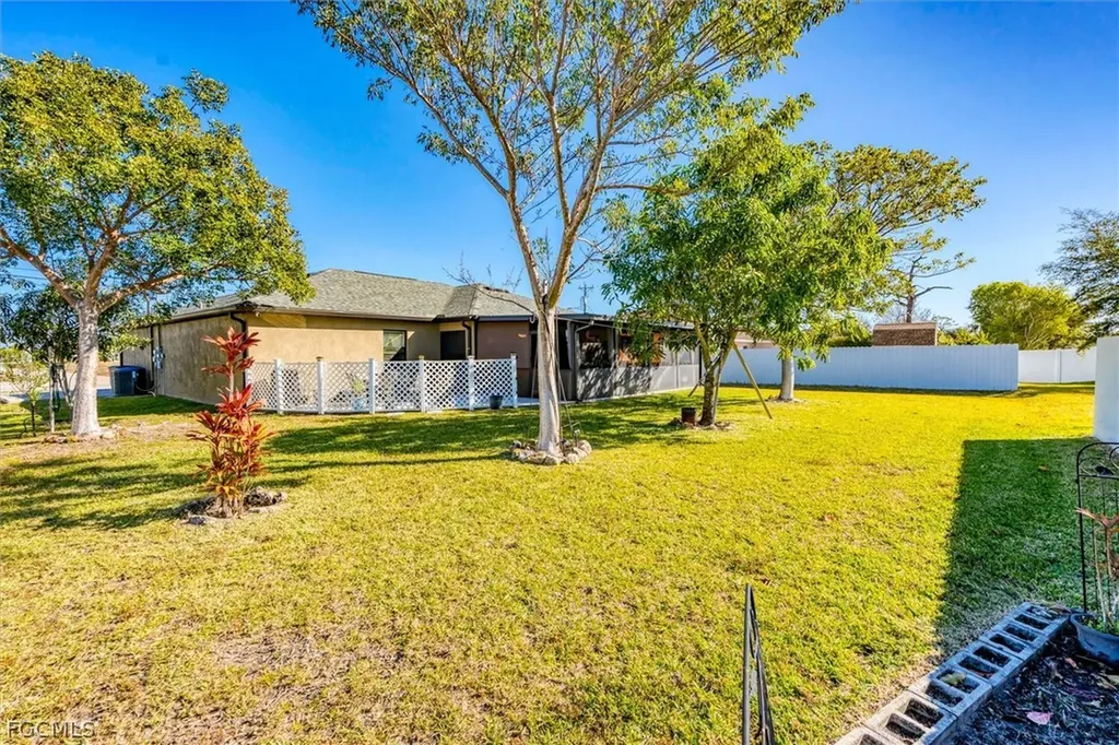 1826 SW Trafalgar Parkway Cape Coral FL 33991