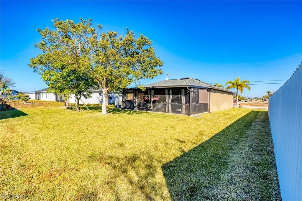 1826 SW Trafalgar Parkway Cape Coral FL 33991