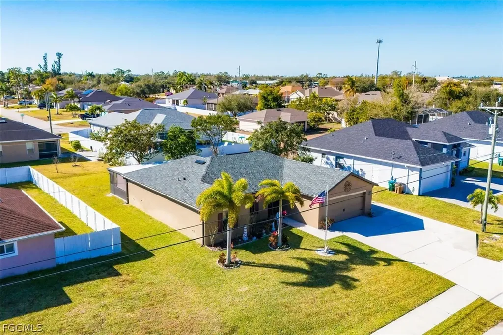 1826 SW Trafalgar Parkway Cape Coral FL 33991