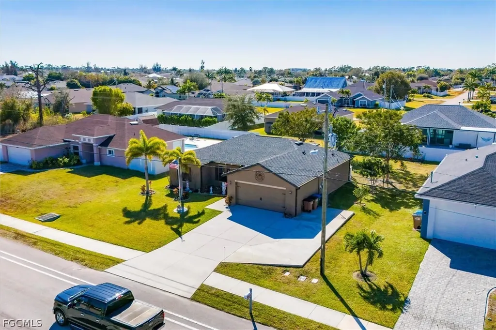1826 SW Trafalgar Parkway Cape Coral FL 33991