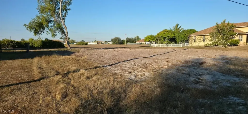 1425 NW 15th Terrace Cape Coral FL 33993