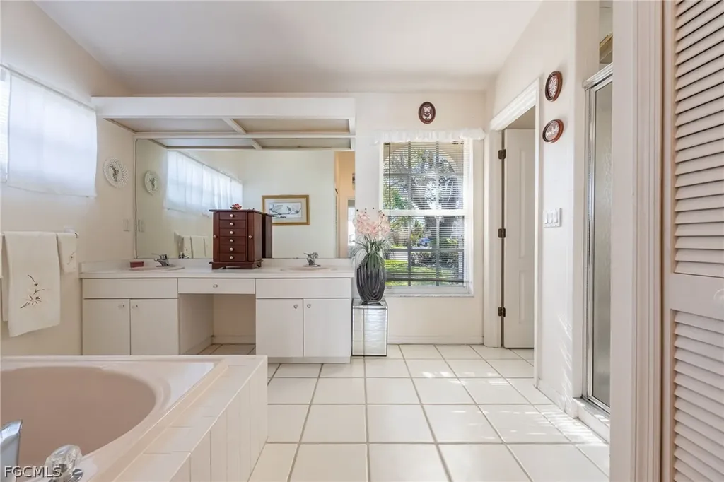 11701 Pinewood Lakes Drive Fort Myers FL 33913