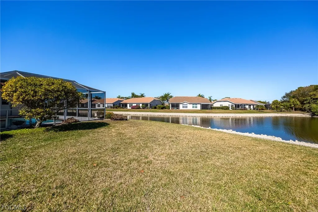 11701 Pinewood Lakes Drive Fort Myers FL 33913