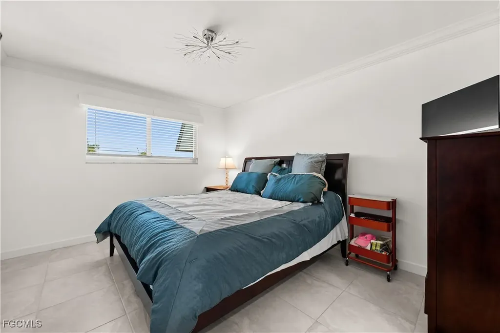 766 Central Avenue Naples FL 34102