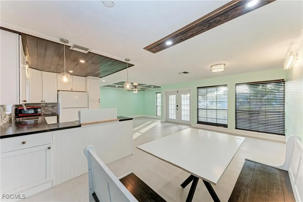 2709 SE 17th Avenue Cape Coral FL 33904