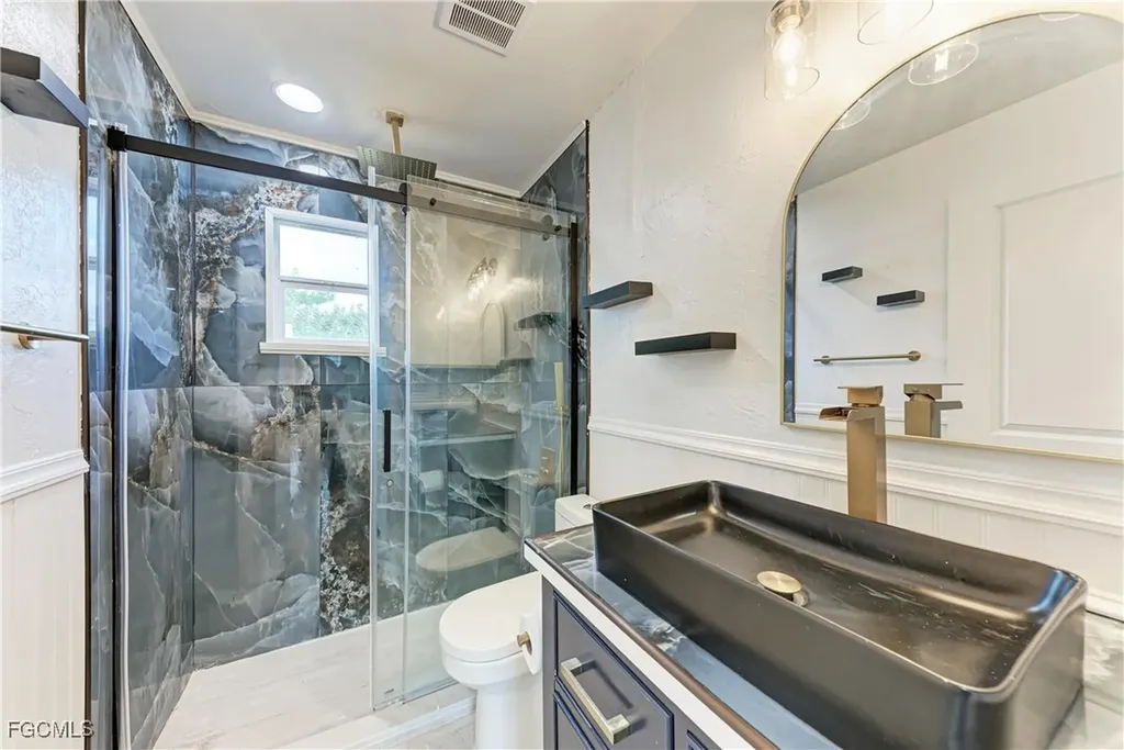 2709 SE 17th Avenue Cape Coral FL 33904